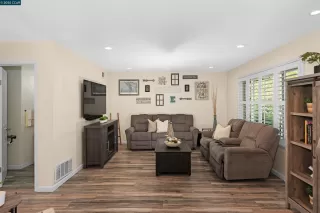 Photo #3: 41095275 Listing 