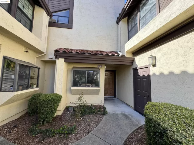 MLS: 41095437 Condo For Sale
