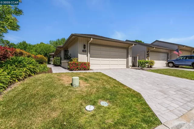 MLS: 41095469 Condo For Sale