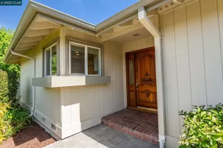 Photo #4: 41095469 Listing