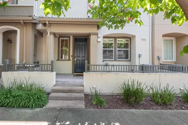 MLS: 41095550 Condo For Sale