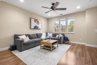 Photo #4: 41095550 Listing