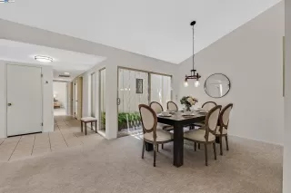 Photo #2: 41095608 Listing