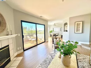 Photo #3: 41095670 Listing 