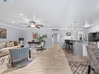 Photo #2: 41095673 Listing