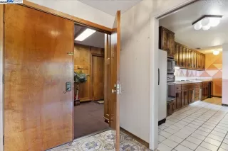 Photo #2: 41095762 Listing 