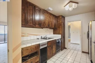 Photo #6: 41095762 Listing 