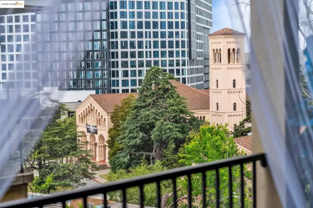 MLS: 41095865 Condo For Sale