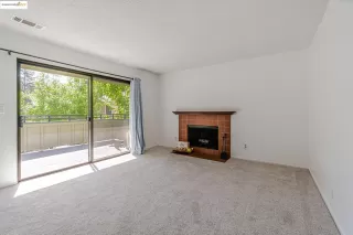 Photo #6: 41095886 Listing