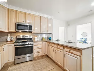 Photo #6: 41095929 Listing