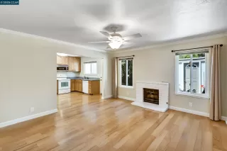Photo #6: 41095982 Listing 