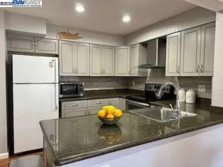 Photo #2: 41096016 Listing