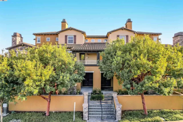 MLS: 41096017 Condo For Sale