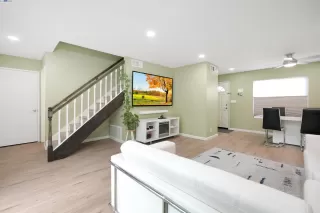 Photo #2: 41096109 Listing 