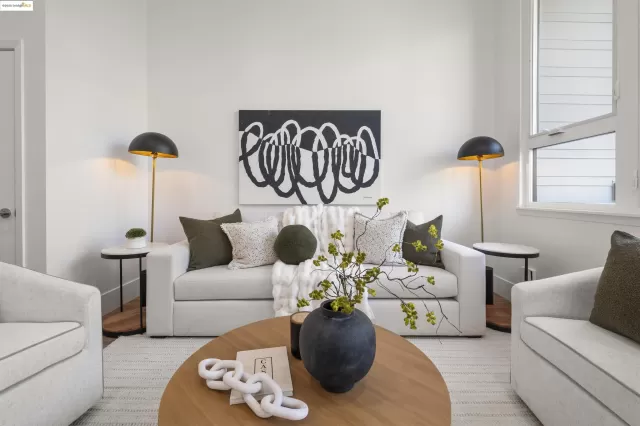 MLS: 41096215 Condo For Sale