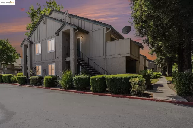 MLS: 41096261 Condo For Sale