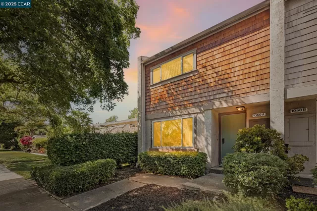 MLS: 41096277 Condo For Sale