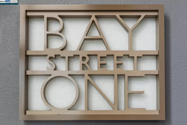 MLS: 41096325 Condo For Sale