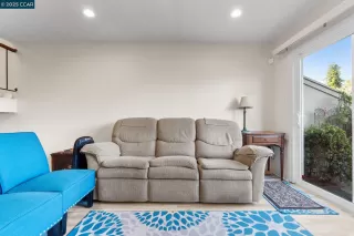 Photo #2: 41096423 Listing