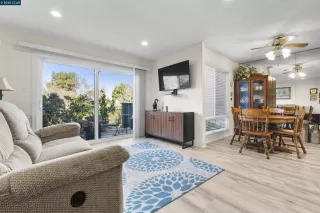 Photo #3: 41096423 Listing