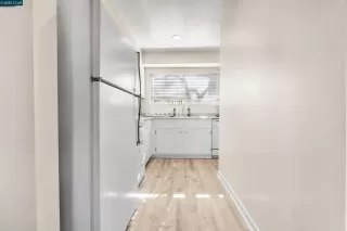 Photo #5: 41096423 Listing