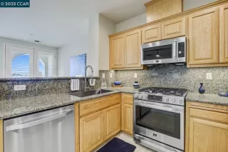 Photo #2: 41096441 Listing