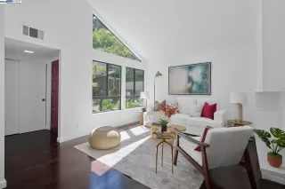 Photo #1: 41096485 Listing