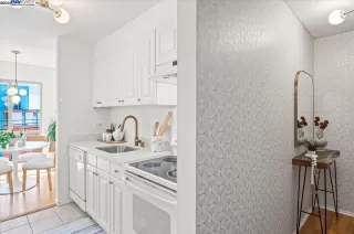 Photo #6: 41096497 Listing