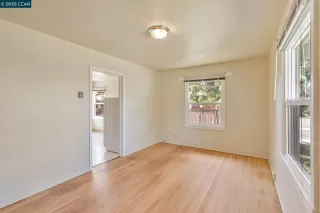 Photo #5: 41096611 Listing 