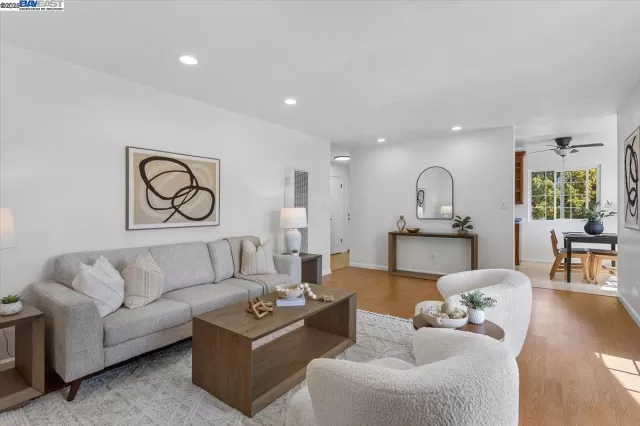 MLS: 41096629 Condo For Sale