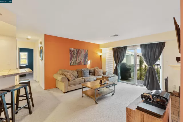 MLS: 41096784 Condo For Sale