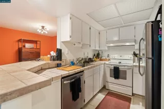 Photo #6: 41096784 Listing