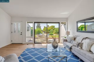 Photo #6: 41096819 Listing