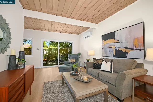 MLS: 41096821 Condo For Sale