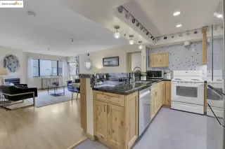 Click for more information on MLS # 41096868 : 545 PIERCE ST # 3002 More Details about MLS # 41096868 : 545 PIERCE ST # 3002