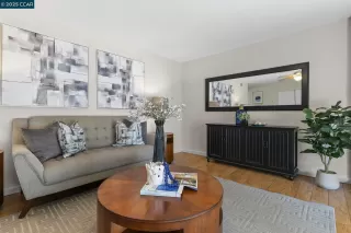 Photo #5: 41097060 Listing 