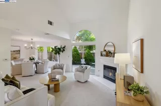 Photo #3: 41097108 Listing