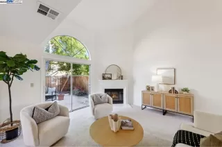 Photo #4: 41097108 Listing