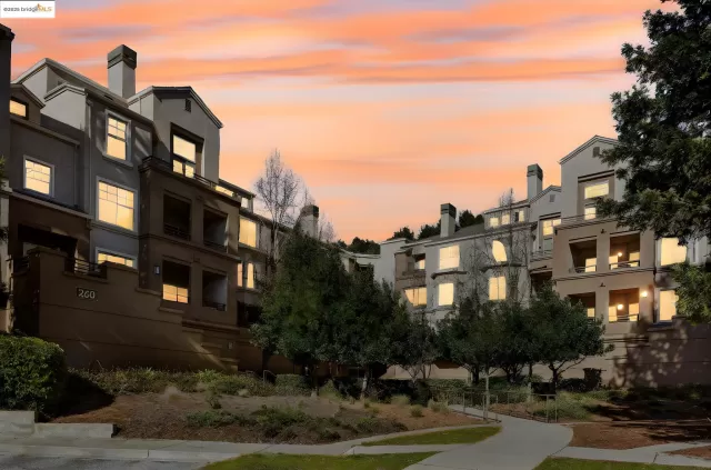 MLS: 41097234 Condo For Sale