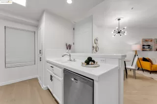 Photo #5: 41097234 Listing