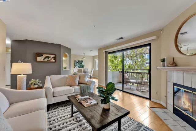 MLS: 41097300 Condo For Sale