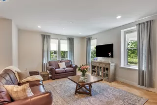 Photo #5: 41097313 Listing 