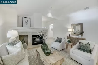 Photo #2: 41097348 Listing