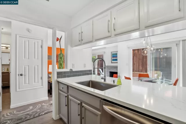 MLS: 41097354 Condo For Sale