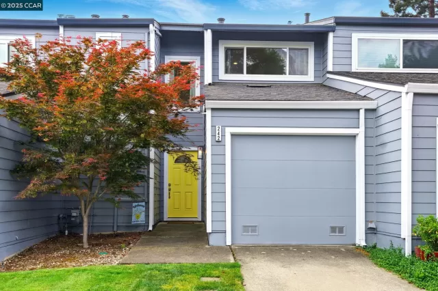 MLS: 41097444 Condo For Sale