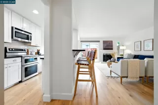 Photo #3: 41097444 Listing