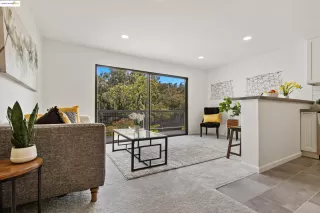 Photo #1: 41097454 Listing