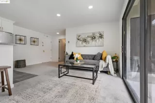 Photo #2: 41097454 Listing