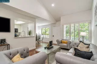 Photo #3: 41097472 Listing