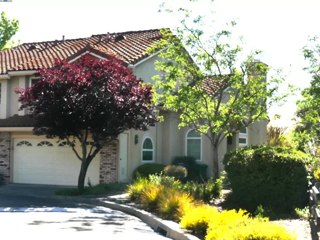 MLS: 41097585 Condo For Sale